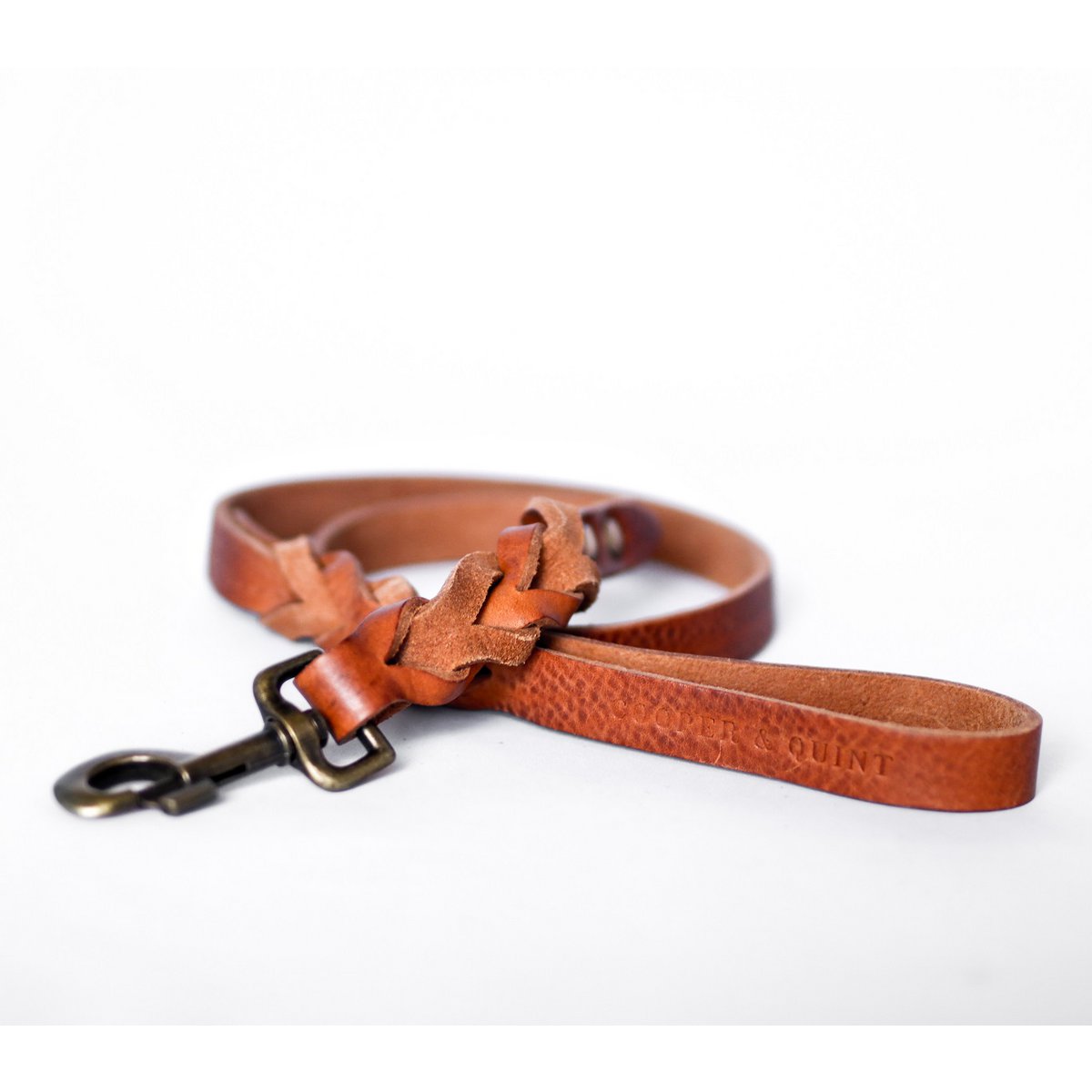 Geflochtene Lederleine TWISTED in Cognac von Cooper & Quint