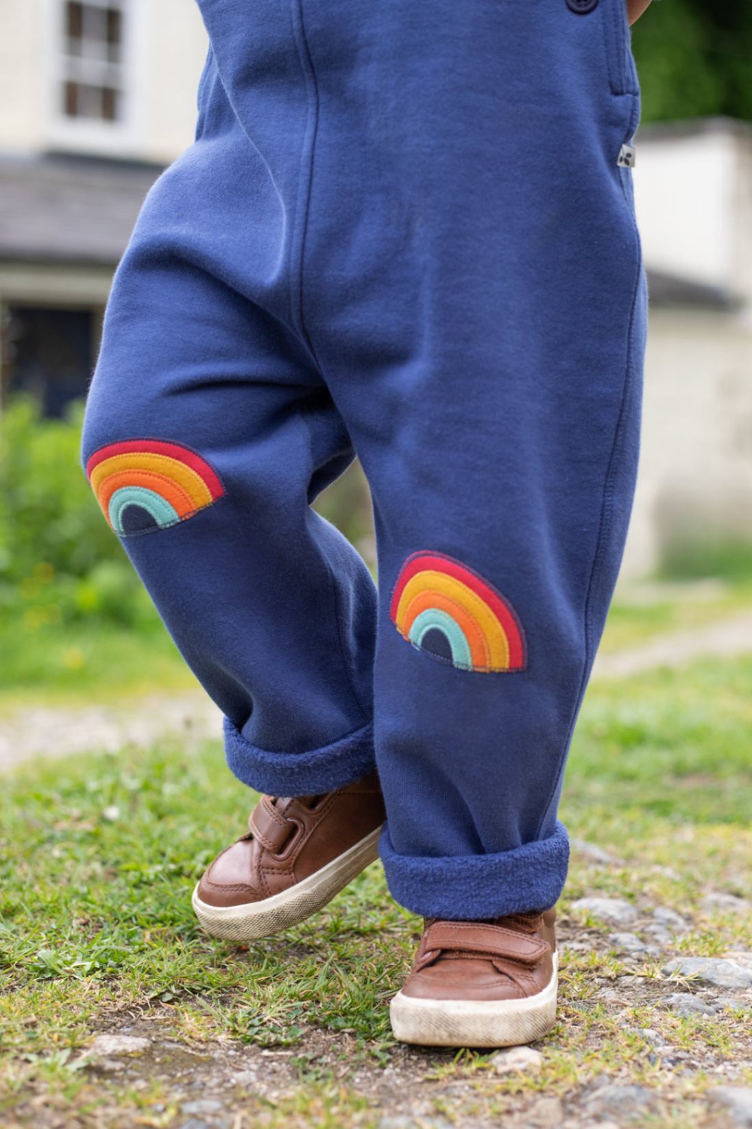 Frugi Rae Latzhose Navy Gelb – Ansicht 3