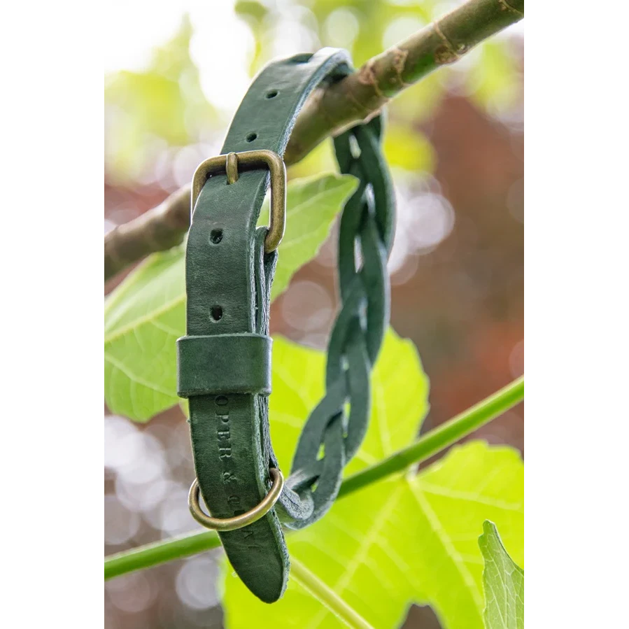 Geflochtenes Lederhalsband TWISTED in Grün von Cooper &amp; Quint