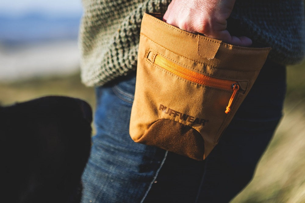 Ruffwear Treat Trader Leckerlibeutel Brown Bear – Ansicht 5