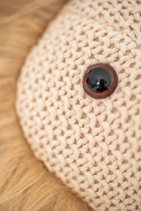 Gehäkeltes Stofftier Löwe in Beige und Braun von Crochetts – Ansicht 5