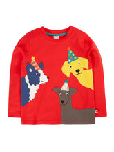 Frugi Adventure Langarmshirt Rot mit drei Hunde-Applikationen
