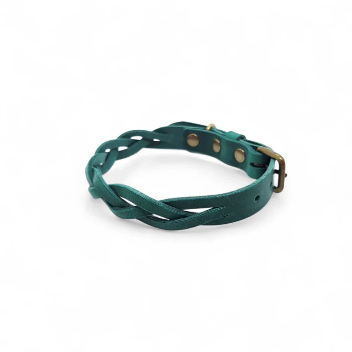 Geflochtenes Lederhalsband TWISTED in Grün von Cooper &amp; Quint