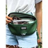 DOOG Neosport Gürteltasche Grün an der Hüfte