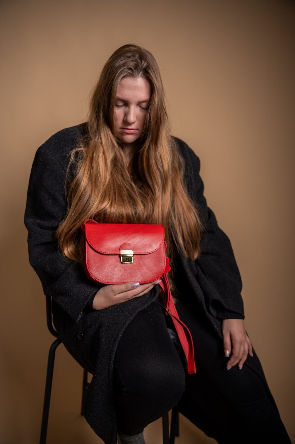 Satteltasche aus Leder in Rot – Ansicht 2