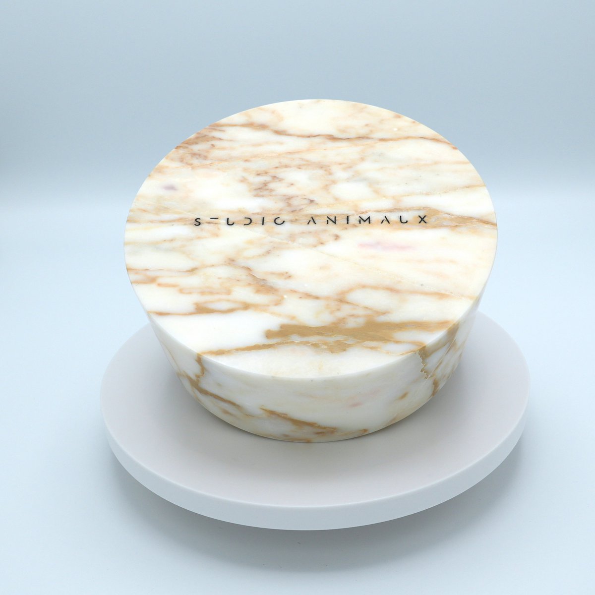 Hundenapf aus Marmor in Calacatta-Gold von Studio Animaux