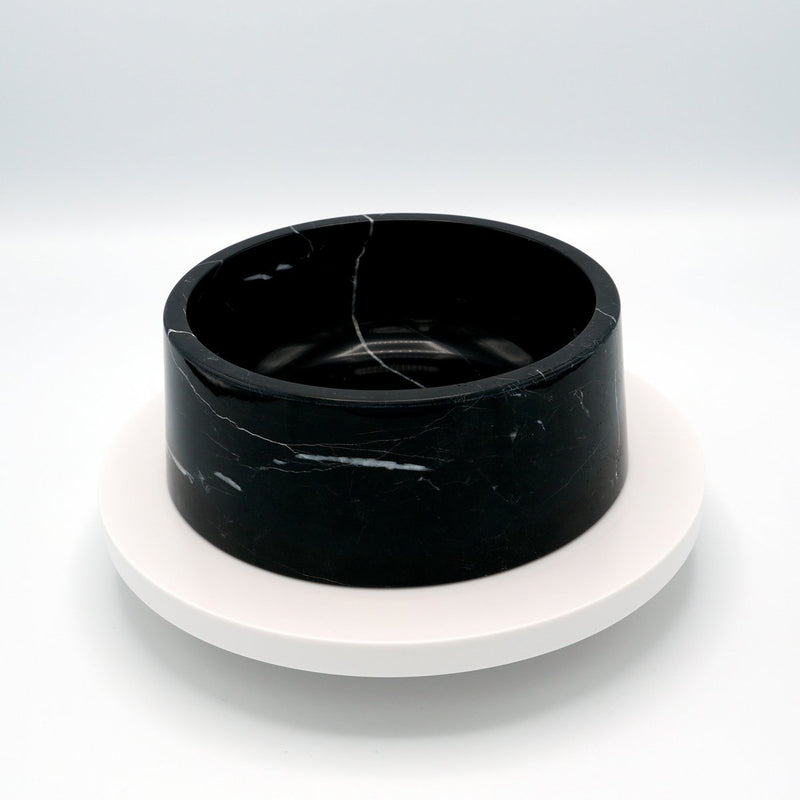Hundenapf aus Marmor in Nero Marquina von Studio Animaux