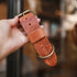 Breites Lederhalsband in Cognac von Cooper & Quint