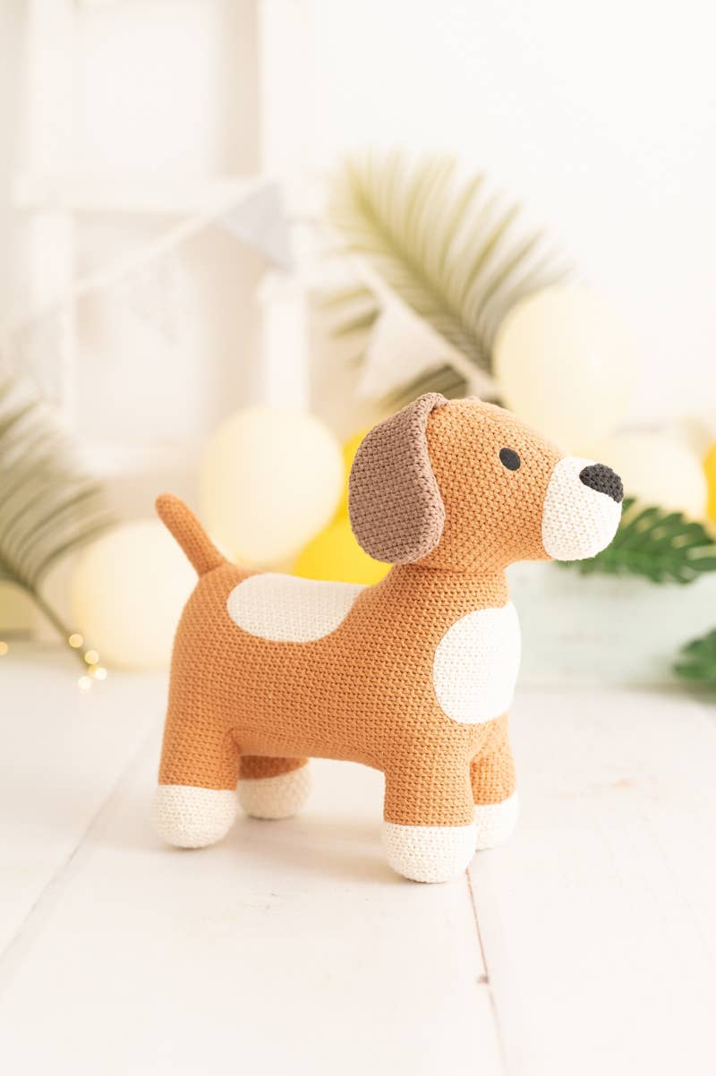 Gehäkeltes Stofftier Hund in Braun von Crochetts – Ansicht 2