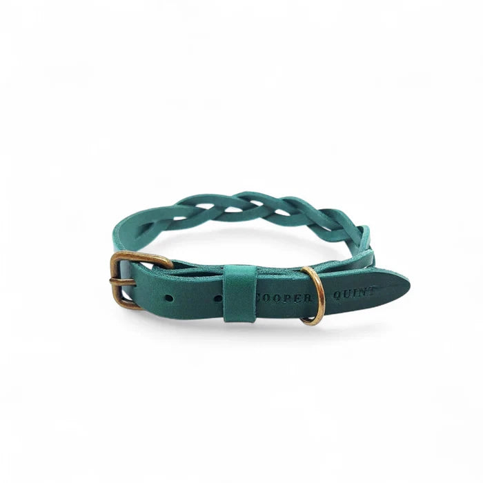 Geflochtenes Lederhalsband TWISTED in Grün von Cooper &amp; Quint