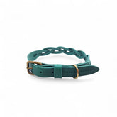 Geflochtenes Lederhalsband TWISTED in Grün von Cooper & Quint