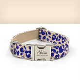 Hundehalsband aus Baumwolle mit blauem Leopardenmuster von Bande de Canailles