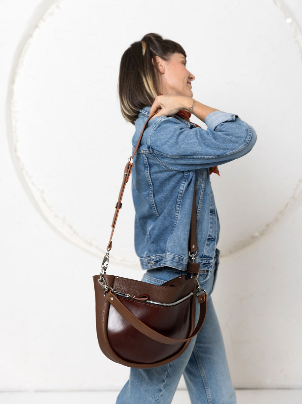 Lederhandtasche STELLA in Braun und Cognac – Ansicht 12